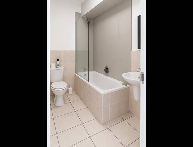 2 BEDROOM PROPERTY TO RENT IN CLAREMONT